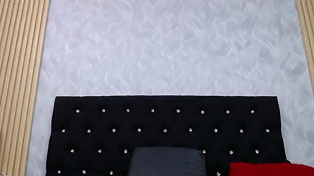 Snapshot of xandrinakarzon chatting on November 25, 2:50 pm xandrinakarzon online show from November 25, 2:50 pm