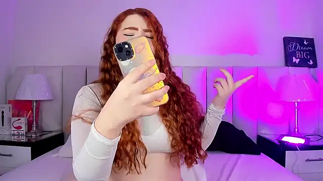 Snapshot of lizy_portman chatting on October 1, 7:42 pm lizy portman online show from October 1, 7:42 pm