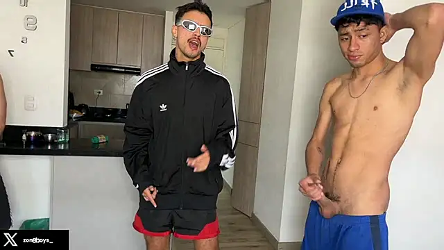 Snapshot of zoneboys chatting on December 19, 3:19 pm zoneboys online show from December 19, 3:19 pm