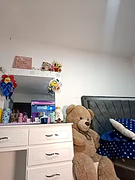 tifanny turner online show from February 10, 1:48 pm