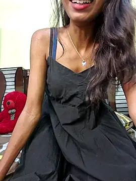 Snapshot of Riya_R24 chatting on April 19, 6:10 pm Riya R24 online show from April 19, 6:10 pm