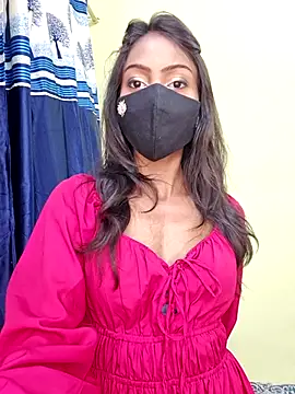 Snapshot of Riya_R24 chatting on April 28, 10:42 am Riya R24 online show from April 28, 10:42 am