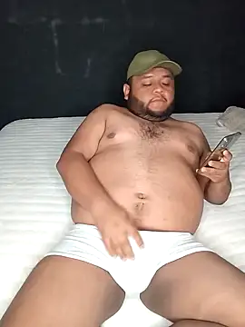 Snapshot of Osogaypardo chatting on September 25, 8:18 am Osogaypardo online show from September 25, 8:18 am