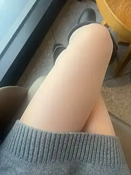 xiaoyuan01 online show from March 7, 1:46 am