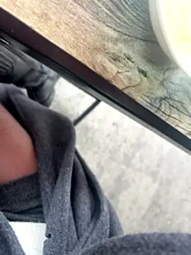 xiaoyuan01 online show from March 19, 1:42 am