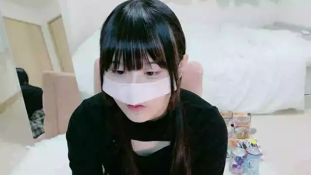 Snapshot of im_hina chatting on October 28, 6:10 pm im hina online show from October 28, 6:10 pm