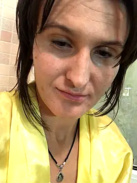 Snapshot of NikaSwan2831 chatting on September 20, 6:42 pm NikaSwan2831 online show from September 20, 6:42 pm