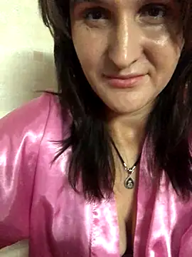 Snapshot of NikaSwan2831 chatting on October 14, 7:47 pm NikaSwan2831 online show from October 14, 7:47 pm