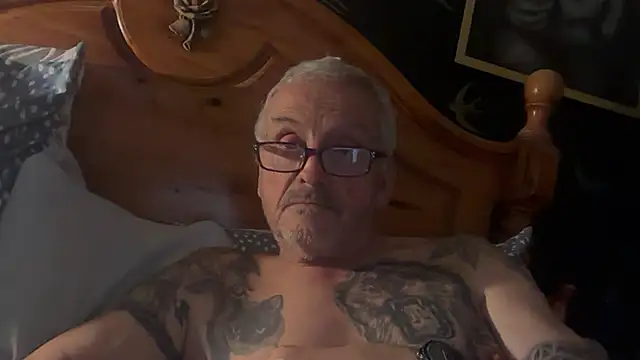 poggles online show from October 22, 7:24 pm