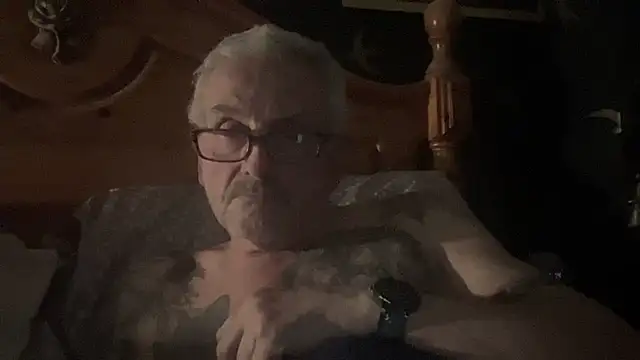 poggles online show from March 28, 9:14 pm