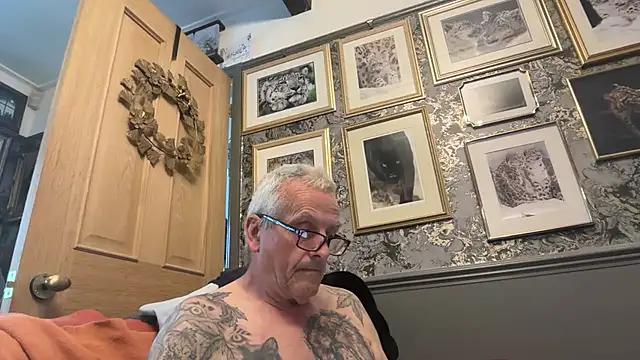 poggles online show from July 8, 5:23 am