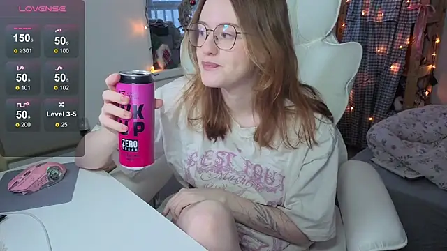 urstripchatgf online show from January 15, 7:24 am