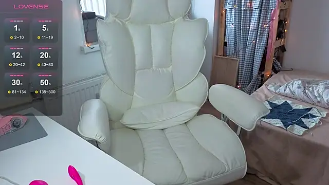 urstripchatgf online show from March 5, 7:26 am