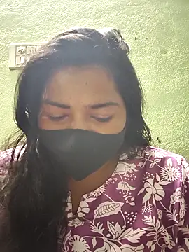 Snapshot of Liyaa_24 chatting on February 15, 4:47 pm Liyaa 24 online show from February 15, 4:47 pm