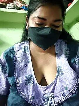 Snapshot of Liyaa_24 chatting on February 19, 4:58 pm Liyaa 24 online show from February 19, 4:58 pm