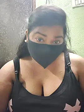 Snapshot of Liyaa_24 chatting on February 23, 4:26 pm Liyaa 24 online show from February 23, 4:26 pm