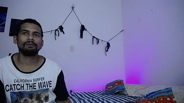 Snapshot of morbo_total69 chatting on October 27, 11:41 pm morbo total69 online show from October 27, 11:41 pm