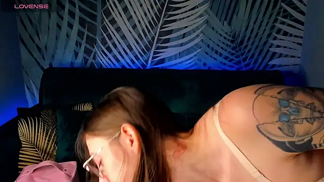 ChristyCrayme online show from November 21, 10:19 pm