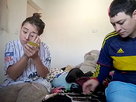 Snapshot of twodoo chatting on October 15, 1:22 pm twodoo online show from October 15, 1:22 pm