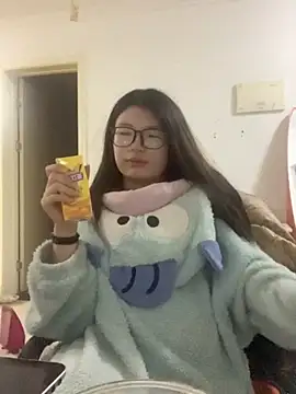 Snapshot of Hui521 chatting on October 11, 4:27 pm Hui521 online show from October 11, 4:27 pm