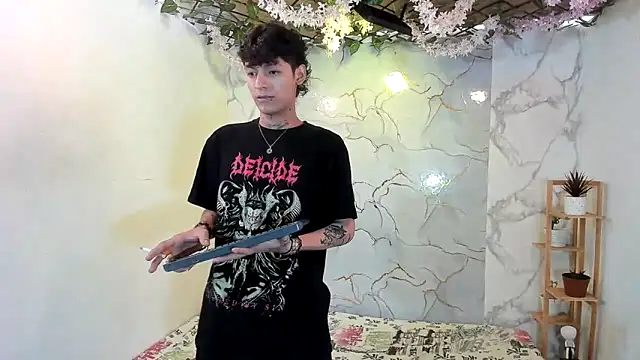 Bastian boyshot77 online show from May 31, 7:37 pm