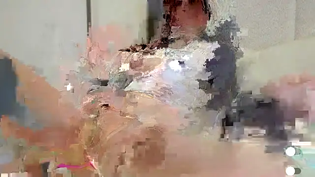 Miss Gigii online show from April 13, 1:00 am