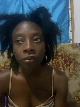 Snapshot of GeileErica chatting on November 16, 10:37 pm GeileErica online show from November 16, 10:37 pm