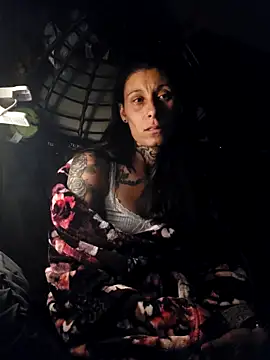 Snapshot of DarkAngelz1 chatting on November 20, 12:44 am DarkAngelz1 online show from November 20, 12:44 am