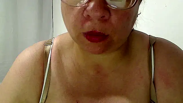 luciana69hot online show from July 12, 4:42 pm