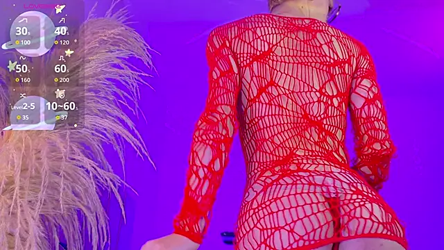 liiamluna  online show from January 9, 9:34 am