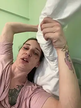 BestSexForYou online show from April 1, 9:10 am