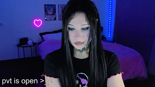 your little eva online show from September 22, 9:06 pm