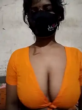 Snapshot of Nodi- chatting on November 3, 8:15 am Nodi- online show from November 3, 8:15 am