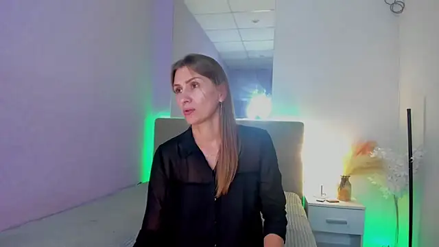 Snapshot of ChristyBrook chatting on September 11, 8:09 pm ChristyBrook online show from September 11, 8:09 pm