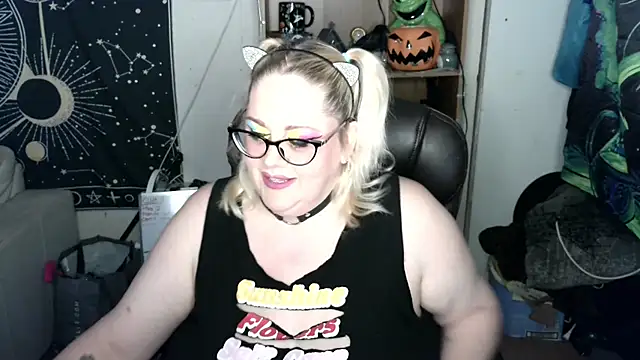 Kinky Witch online show from June 1, 4:20 pm