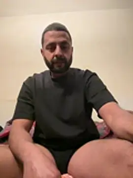 anaahmed30 online show from April 22, 9:16 pm