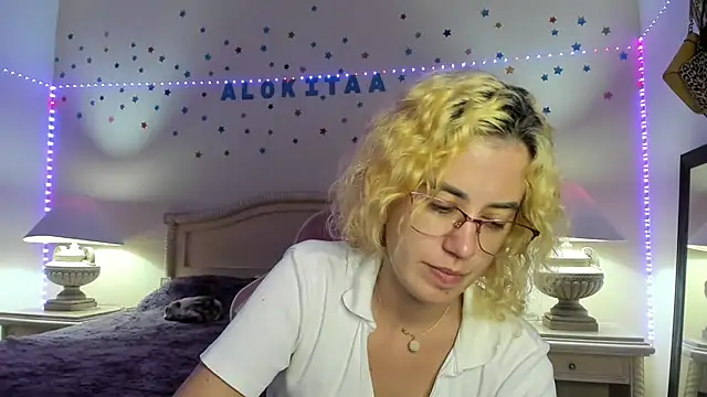 aalokitaa online show from November 4, 6:01 am