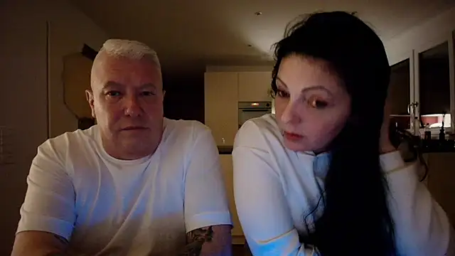 Snapshot of Kinky_Couple69 chatting on February 12, 8:48 pm Kinky Couple69 online show from February 12, 8:48 pm