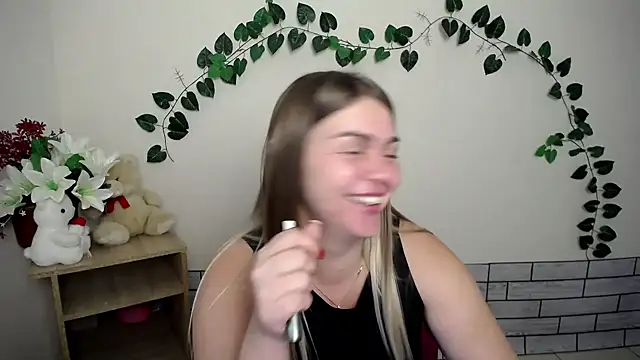 Snapshot of Magic_Katarina_ chatting on September 22, 6:59 am Magic Katarina  online show from September 22, 6:59 am