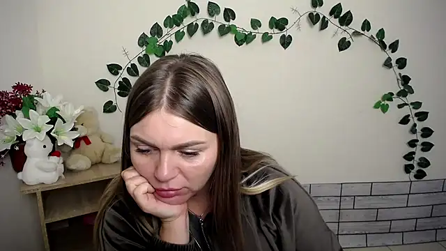 Snapshot of Magic_Katarina_ chatting on September 25, 7:12 am Magic Katarina  online show from September 25, 7:12 am