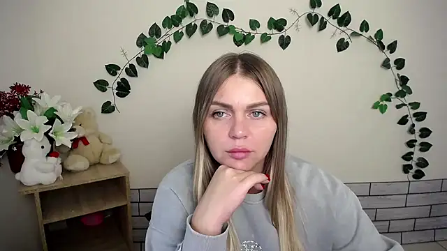 Snapshot of Magic_Katarina_ chatting on September 26, 7:12 am Magic Katarina  online show from September 26, 7:12 am