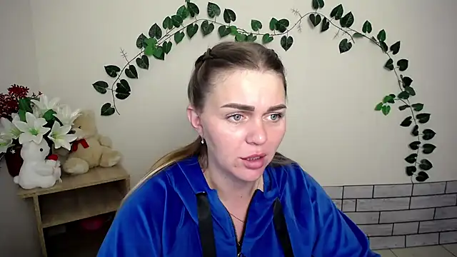 Snapshot of Magic_Katarina_ chatting on October 10, 6:56 am Magic Katarina  online show from October 10, 6:56 am