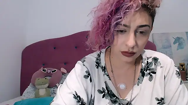 Snapshot of AAARUNY chatting on November 21, 6:28 pm AAARUNY online show from November 21, 6:28 pm