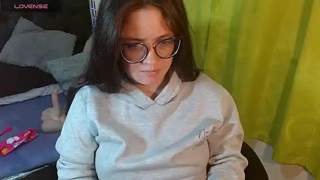 Snapshot of KrystalAdams chatting on November 14, 1:54 pm KrystalAdams online show from November 14, 1:54 pm