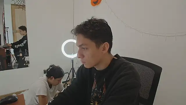 Snapshot of Aria_Arthur chatting on October 12, 2:05 pm Aria Arthur online show from October 12, 2:05 pm