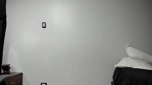 Pamela Squirtt online show from March 27, 1:11 pm