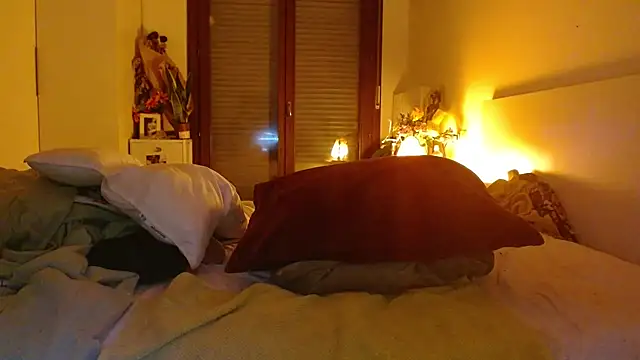 refem9 online show from November 17, 6:24 pm