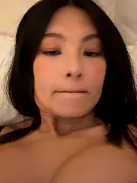 Ninazhang online show from October 21, 1:50 am