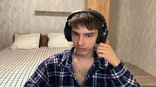 elliot scott online show from September 14, 6:07 pm