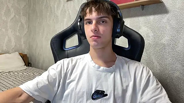 elliot scott online show from October 1, 7:42 pm